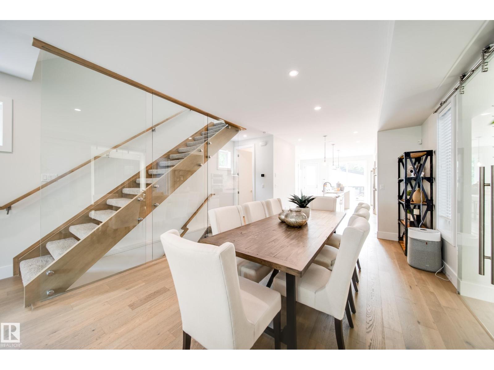 14005 105 AV NW, Edmonton