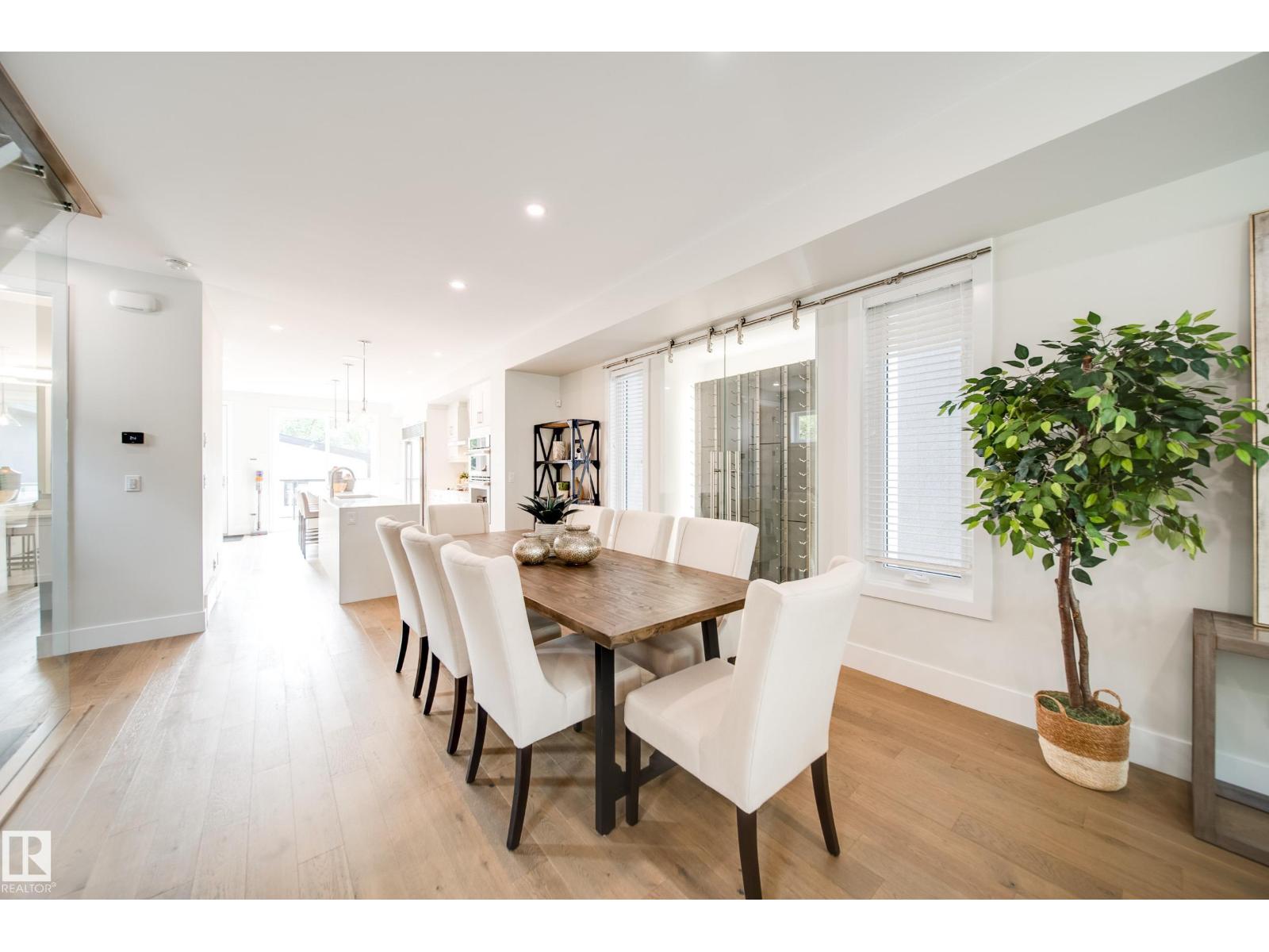 14005 105 AV NW, Edmonton