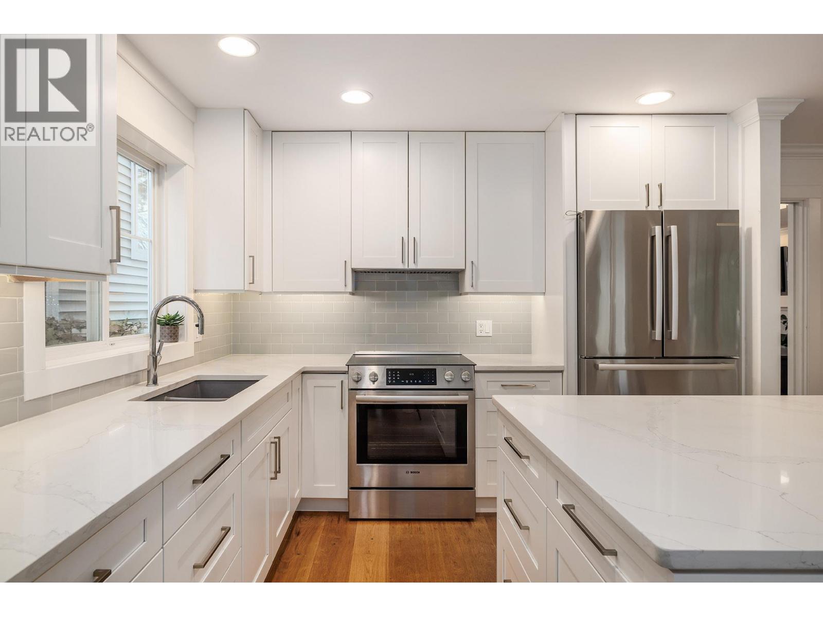 118 665 Cook Road, Kelowna