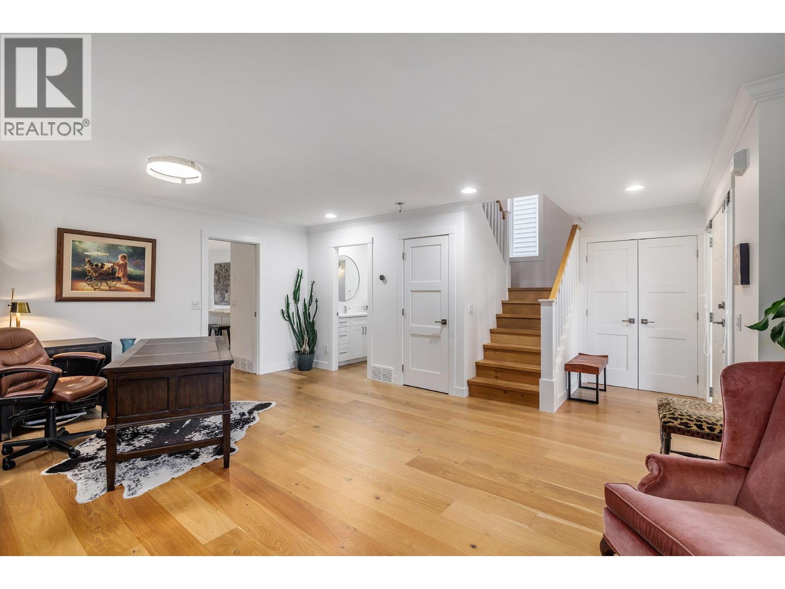 118 665 Cook Road, Kelowna