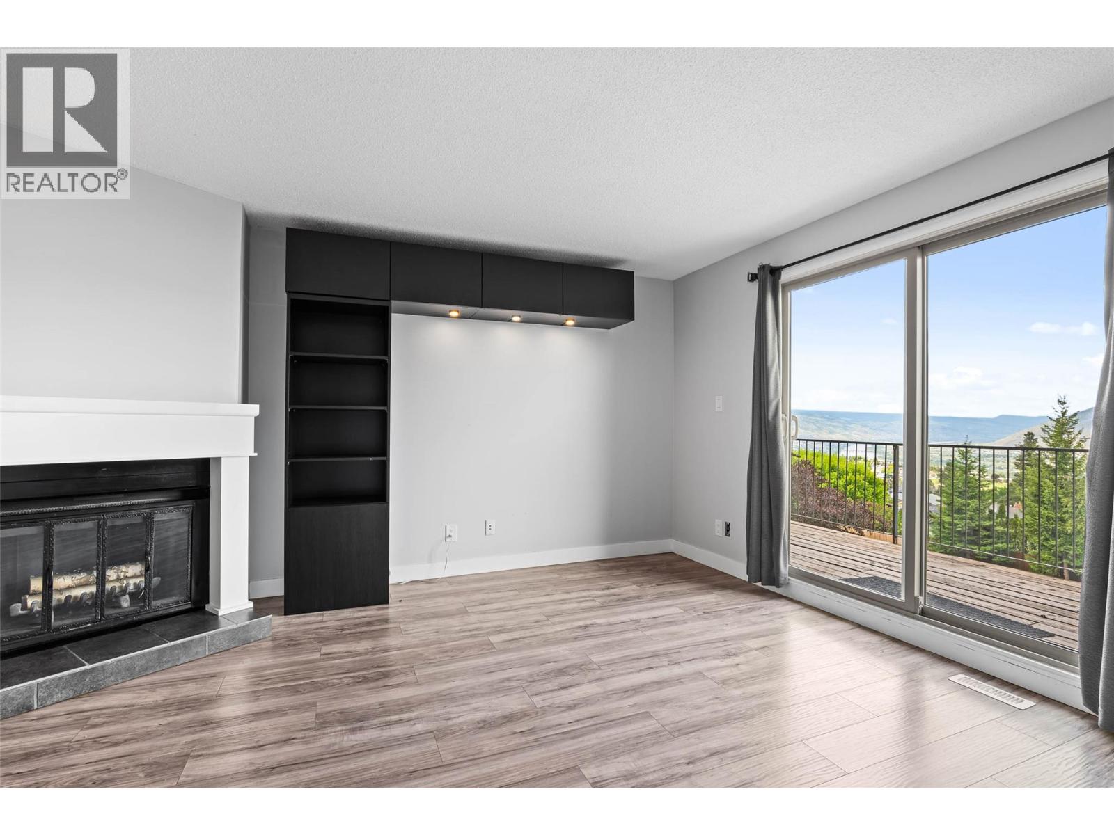 1750 Summit Drive Unit# 16, Kamloops