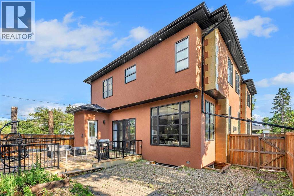 Single Family House for Sale in   Avenue NE Winston Heights/Mountview Calgary 