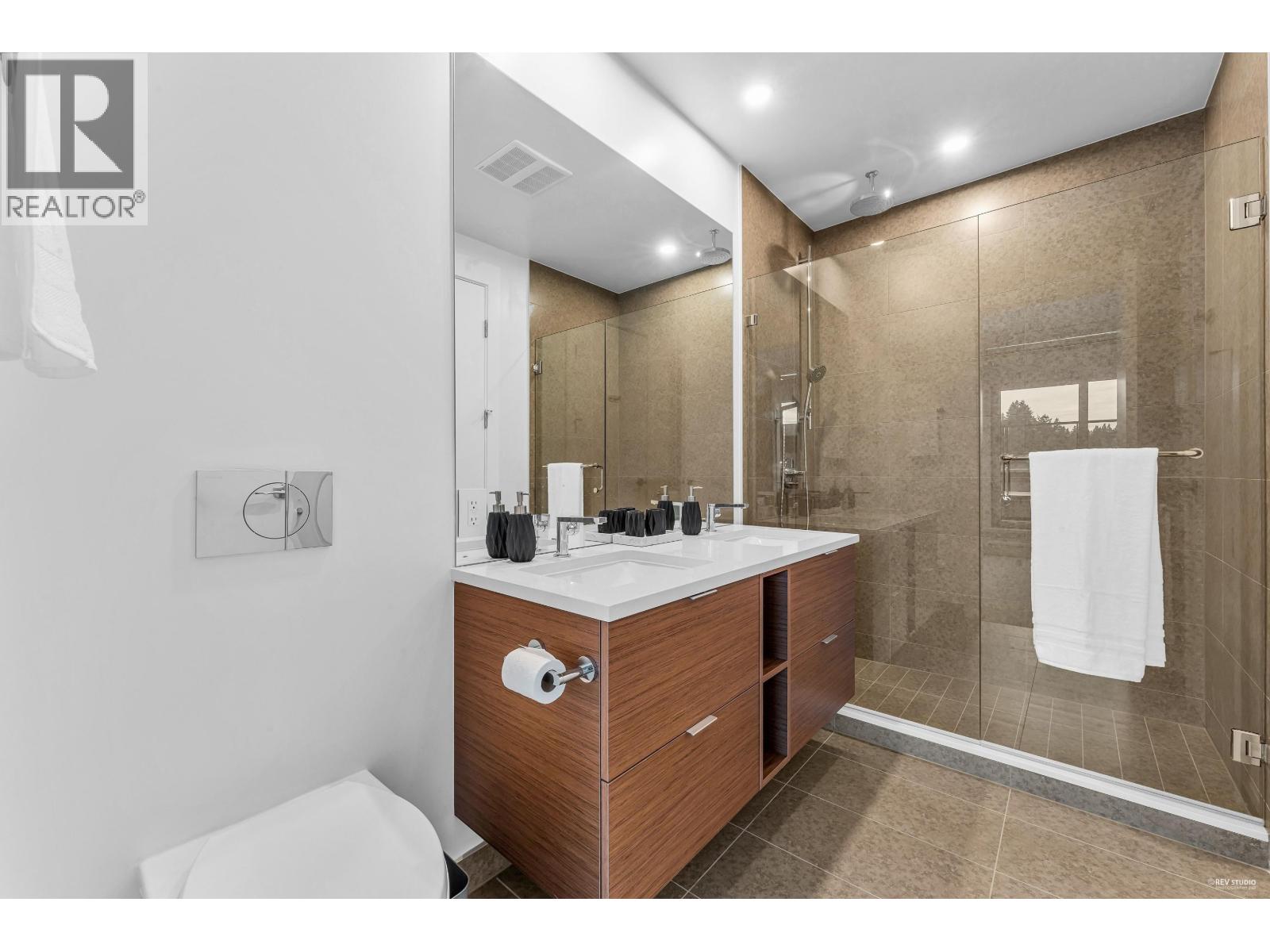 1002 6707 NELSON AVENUE, West Vancouver