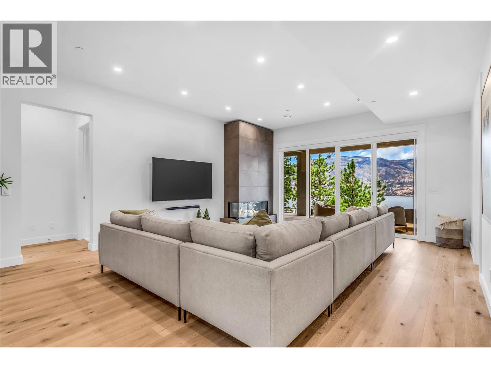  3452 Blue Grass Lane, Kelowna