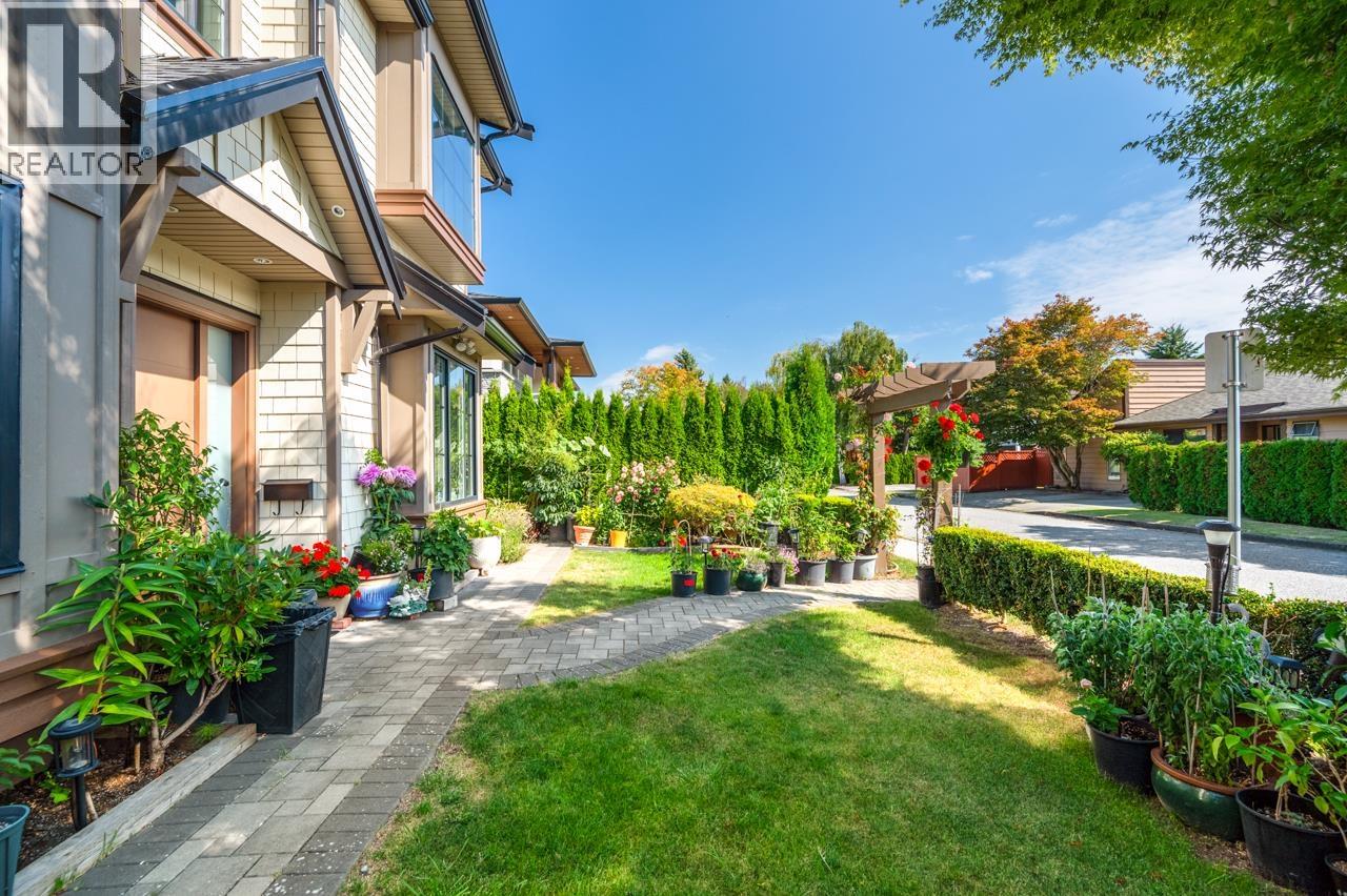 4591 TRIMARAN DRIVE, Richmond