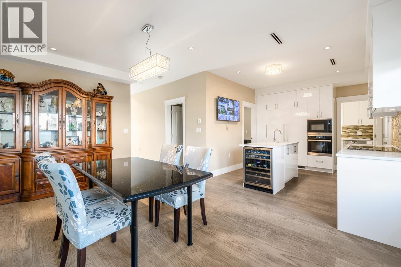 4591 TRIMARAN DRIVE, Richmond