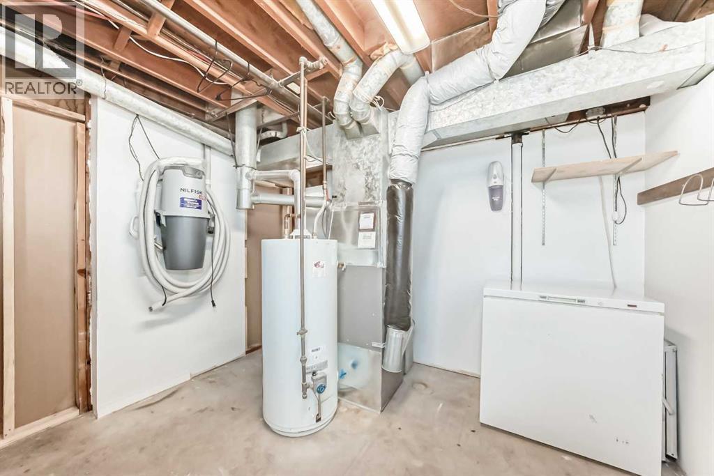 Single Family House Bi-level for Sale in  Fairmount Drive SE Acadia Calgary 