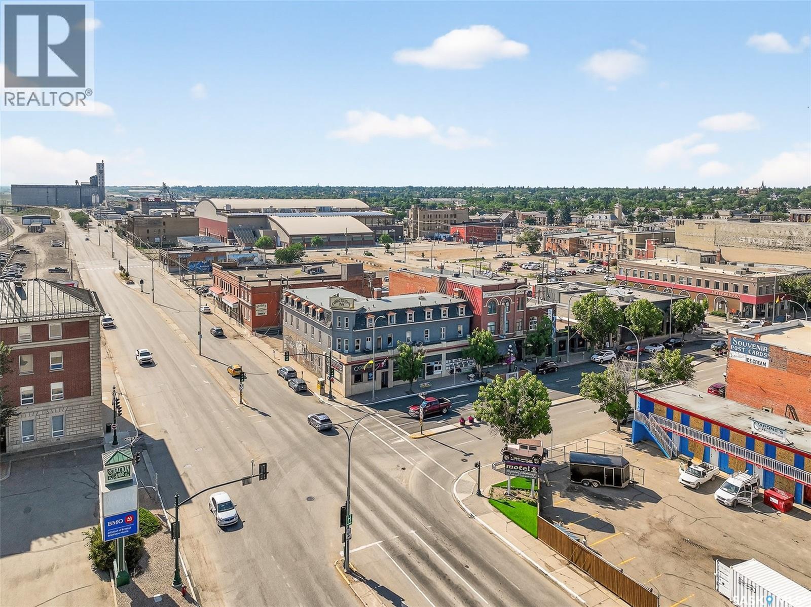 8 Main STREET N - Photo 4 of 50, Moose Jaw, Saskatchewan
