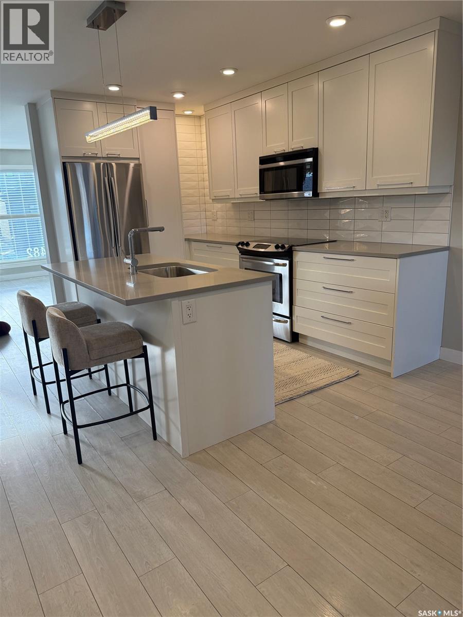 Single Family House Bi-level for Sale in  Kloppenburg STREET Saskatoon 