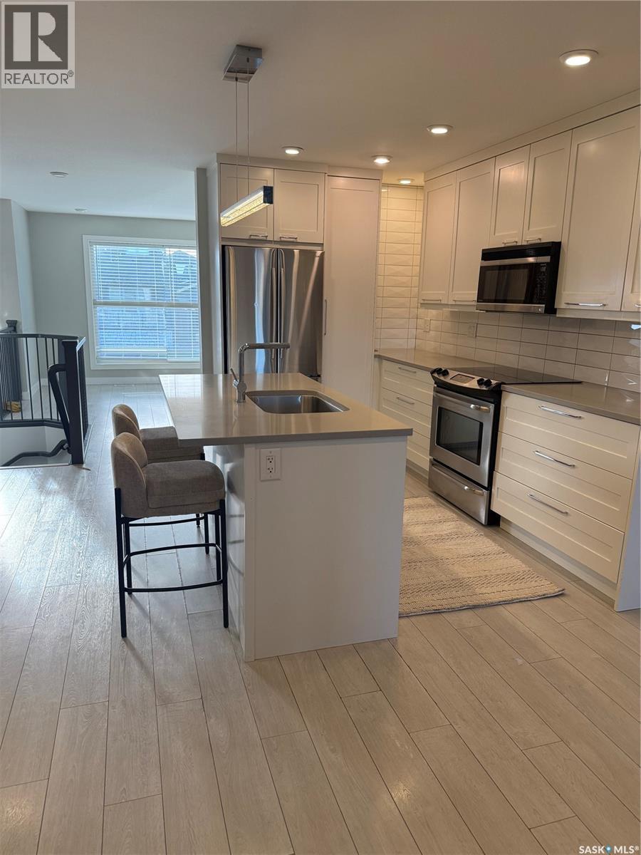 Single Family House Bi-level for Sale in  Kloppenburg STREET Saskatoon 