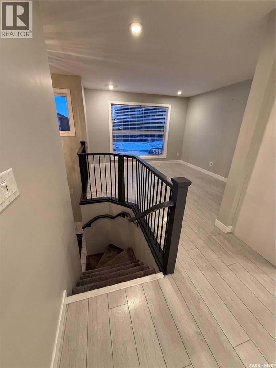 Single Family House Bi-level for Sale in  Kloppenburg STREET Saskatoon 