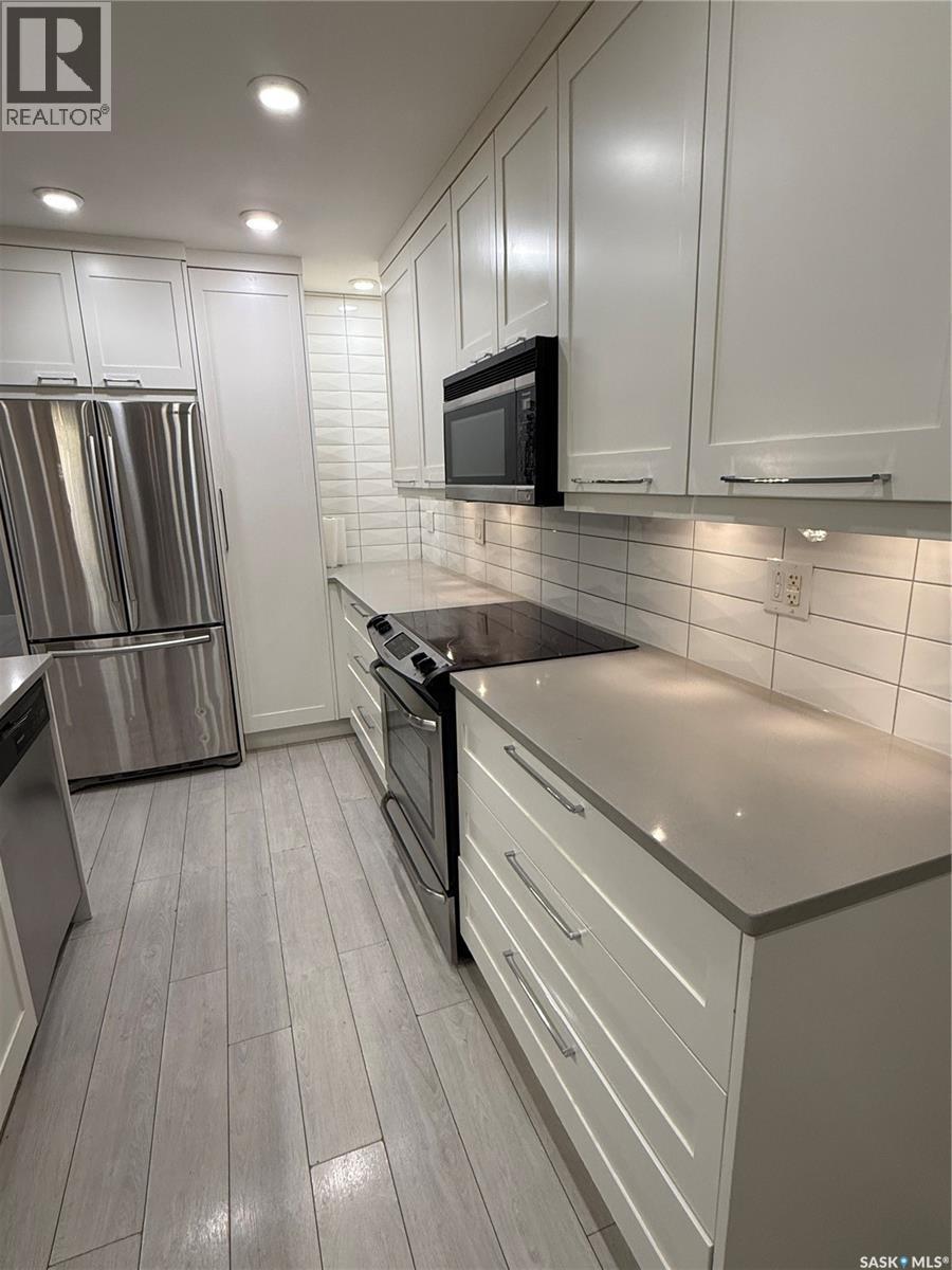 Single Family House Bi-level for Sale in  Kloppenburg STREET Saskatoon 