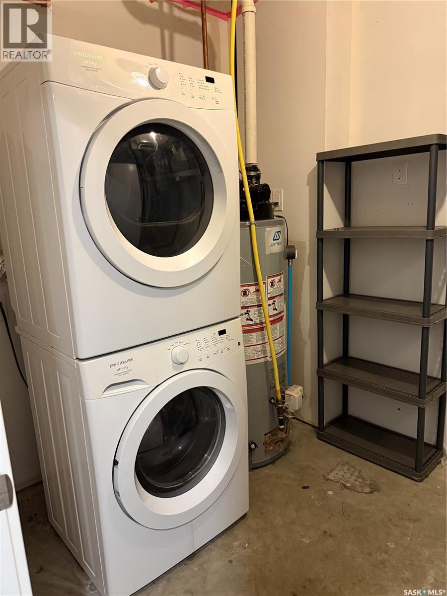 Single Family House Bi-level for Sale in  Kloppenburg STREET Saskatoon 