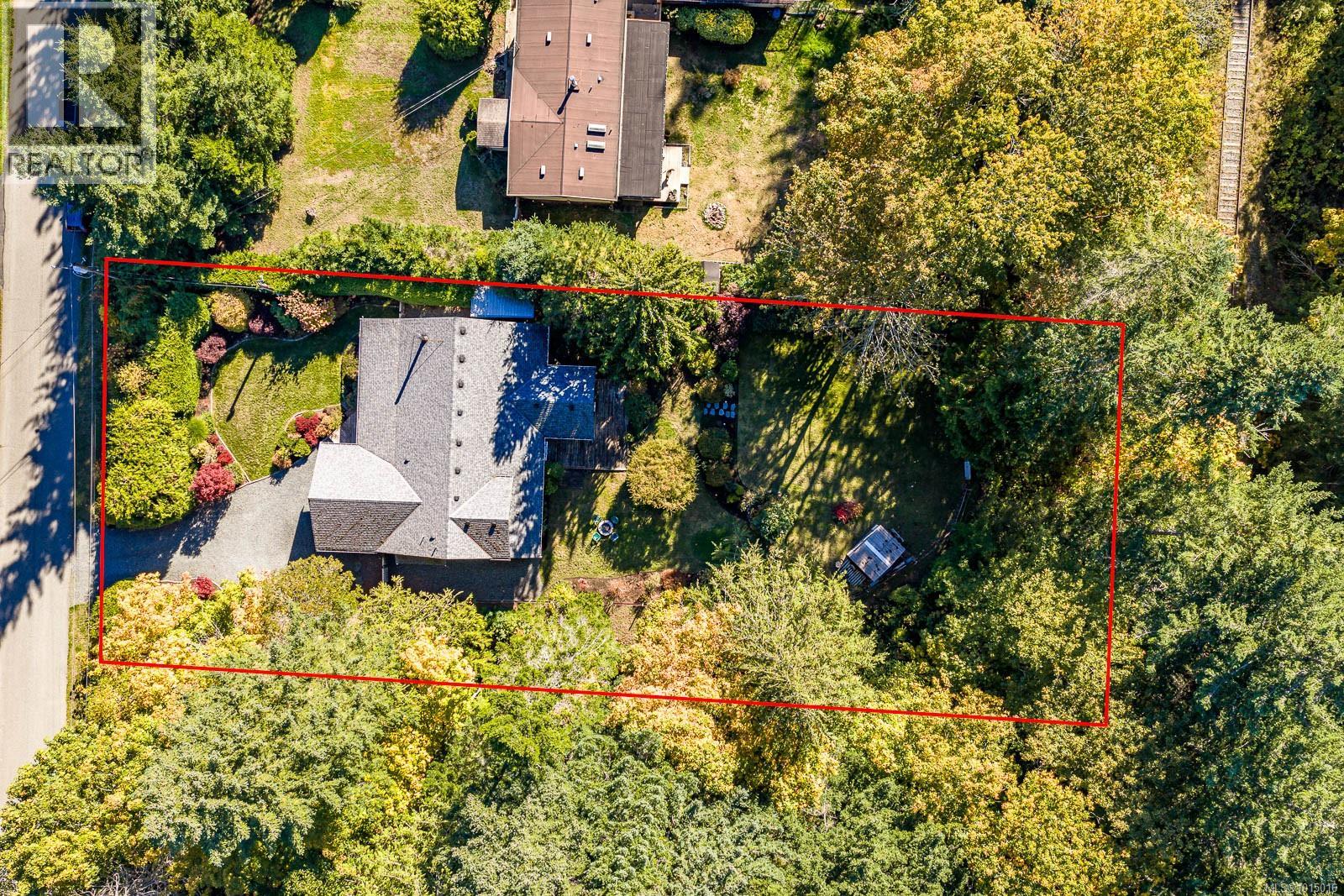 6505 Mystery Beach Rd, Fanny Bay