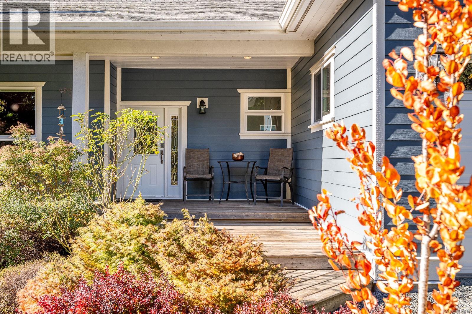 6505 Mystery Beach Rd, Fanny Bay