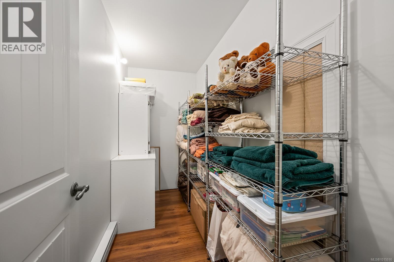 6505 Mystery Beach Rd, Fanny Bay