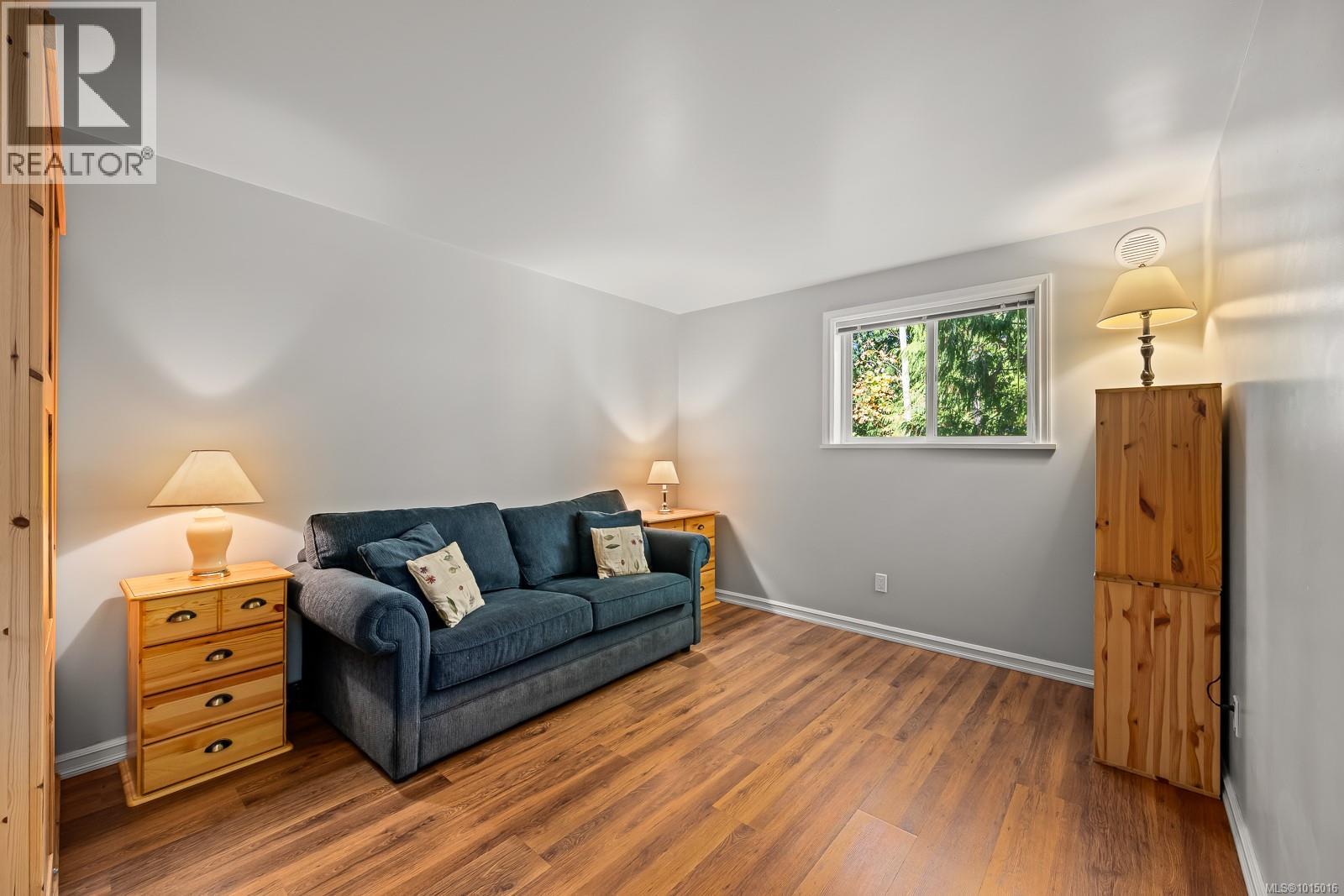 6505 Mystery Beach Rd, Fanny Bay