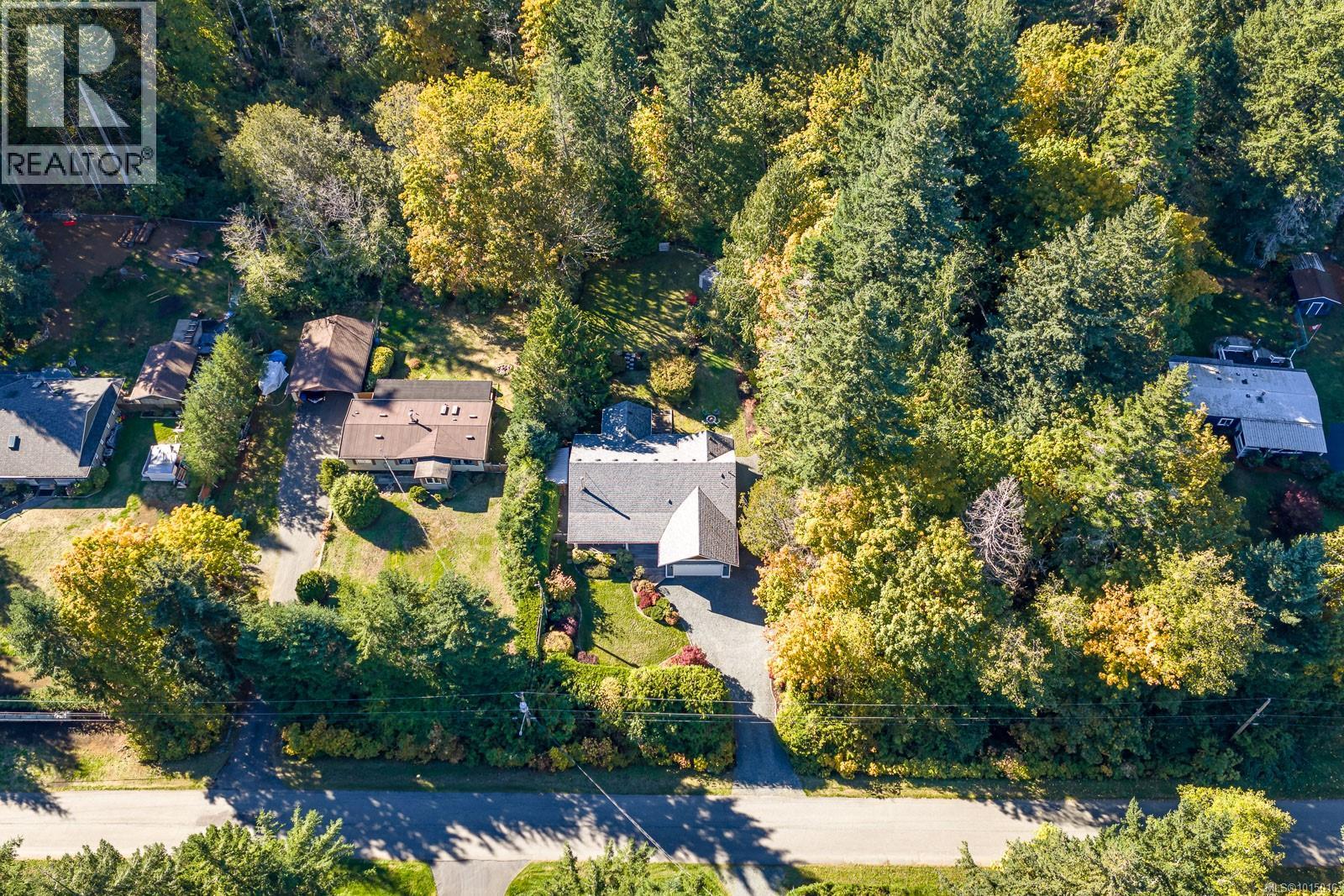 6505 Mystery Beach Rd, Fanny Bay