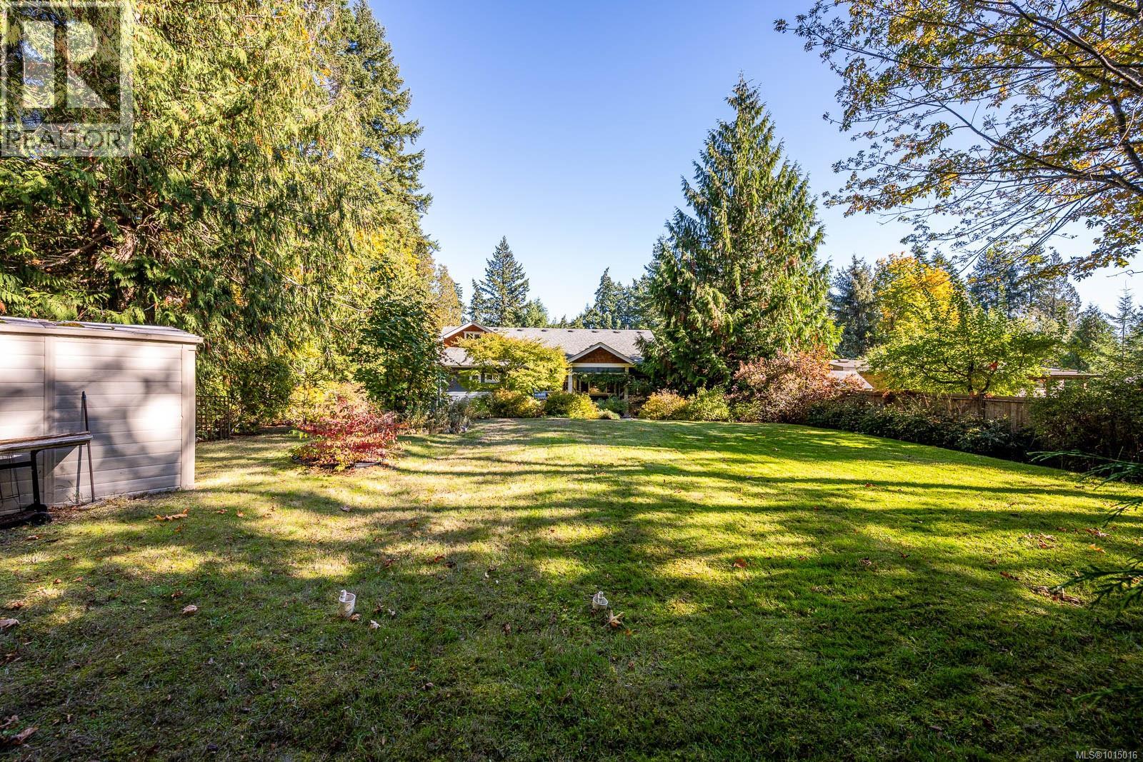 6505 Mystery Beach Rd, Fanny Bay