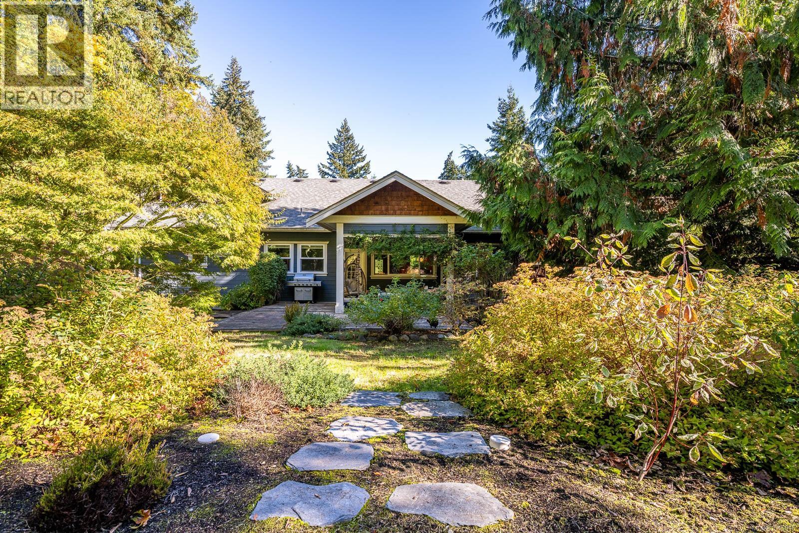 6505 Mystery Beach Rd, Fanny Bay