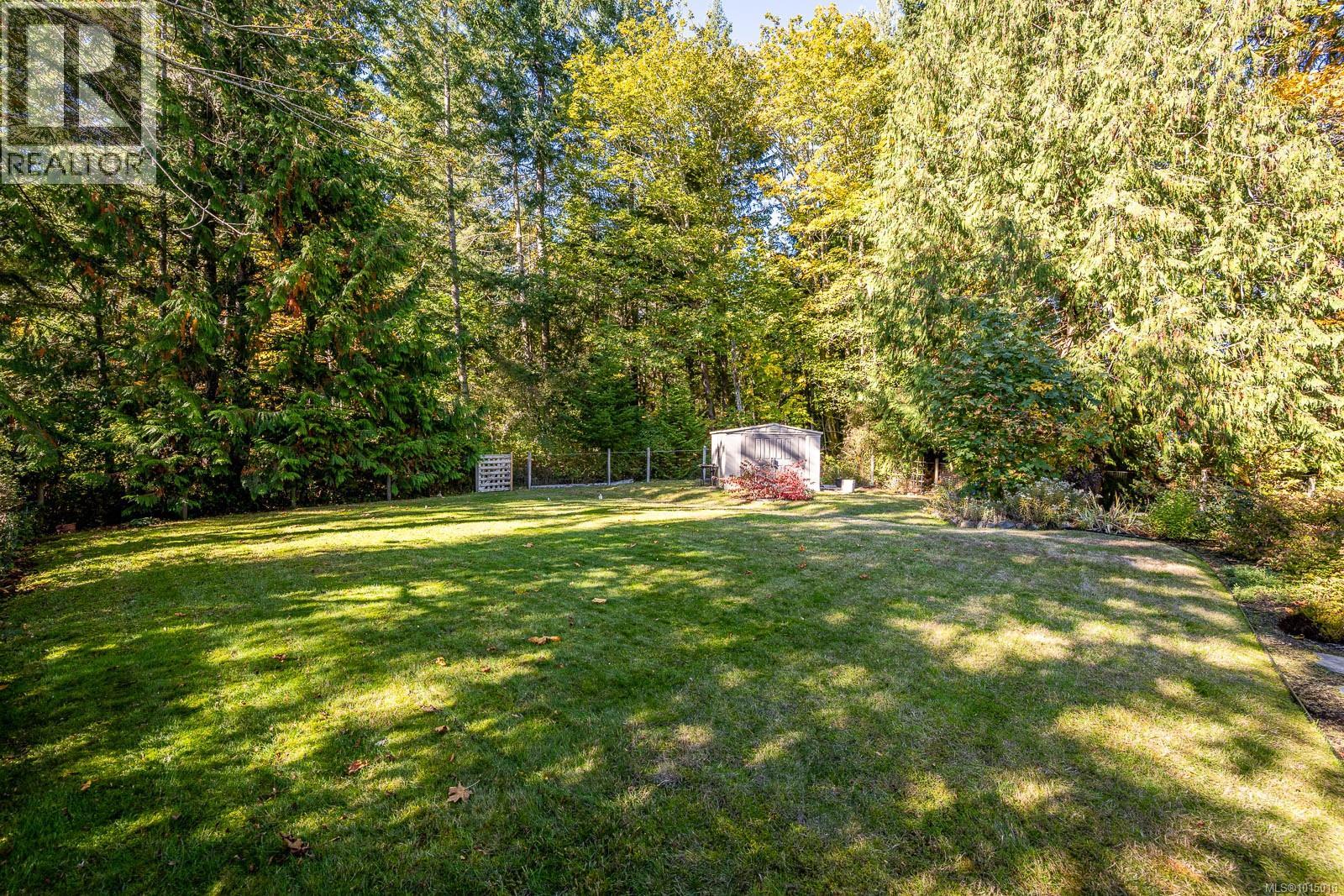 6505 Mystery Beach Rd, Fanny Bay