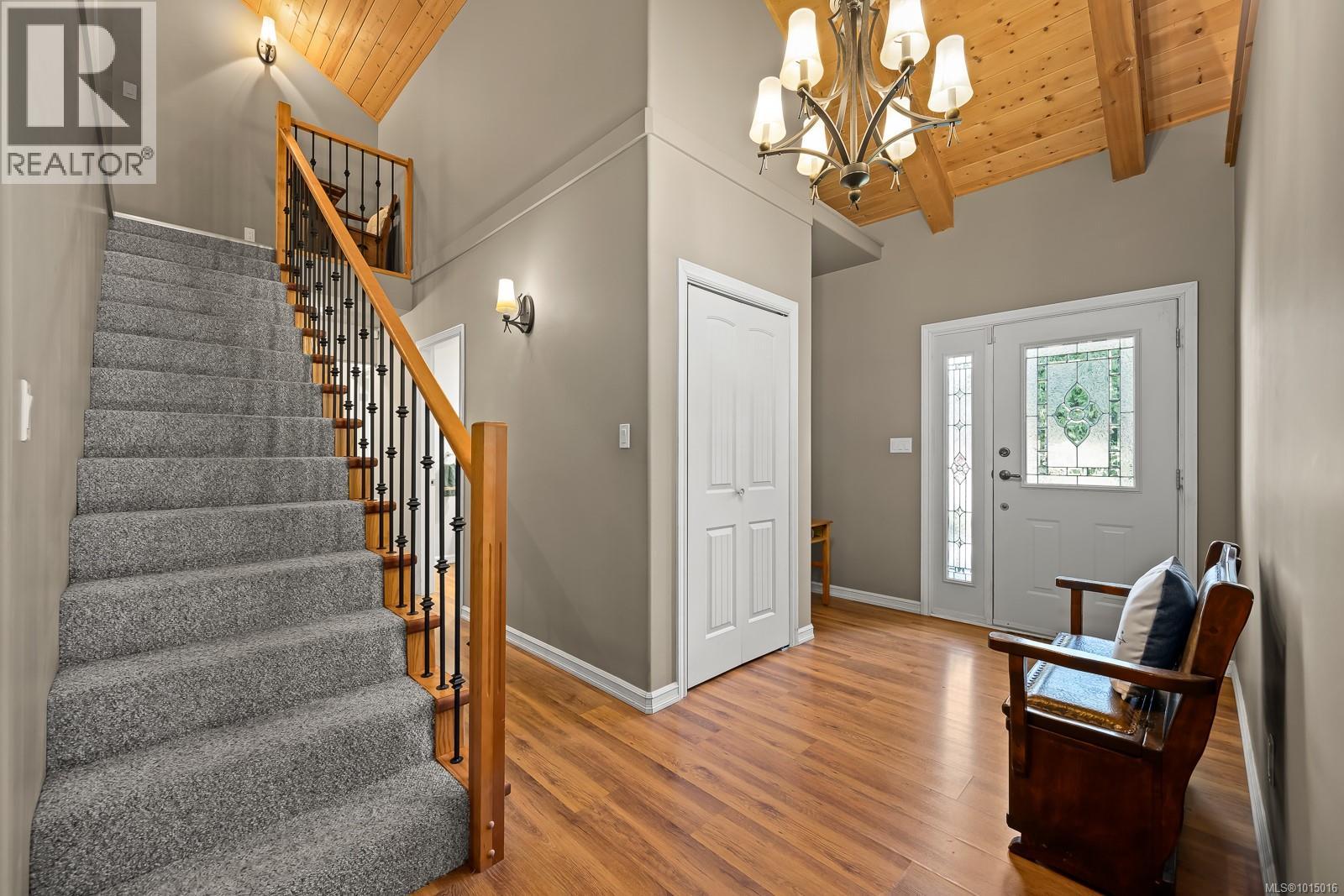 6505 Mystery Beach Rd, Fanny Bay