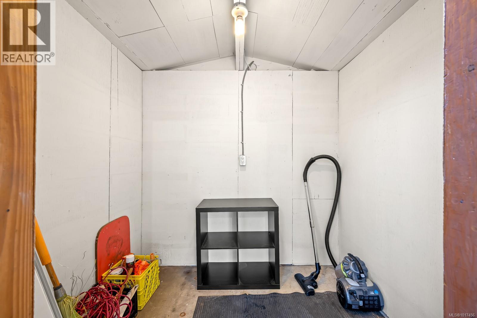 2105 Pemberton Pl, Comox