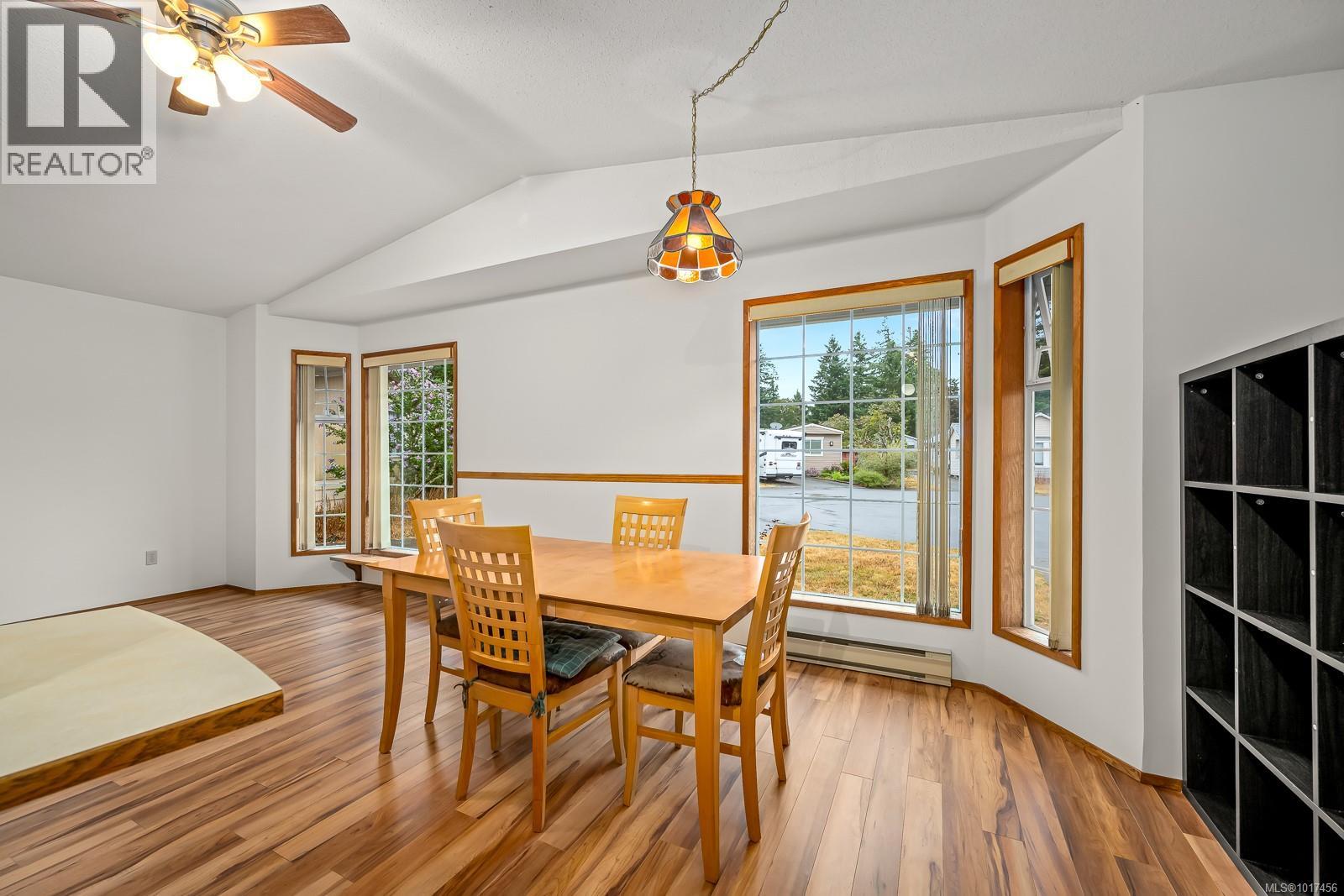 2105 Pemberton Pl, Comox