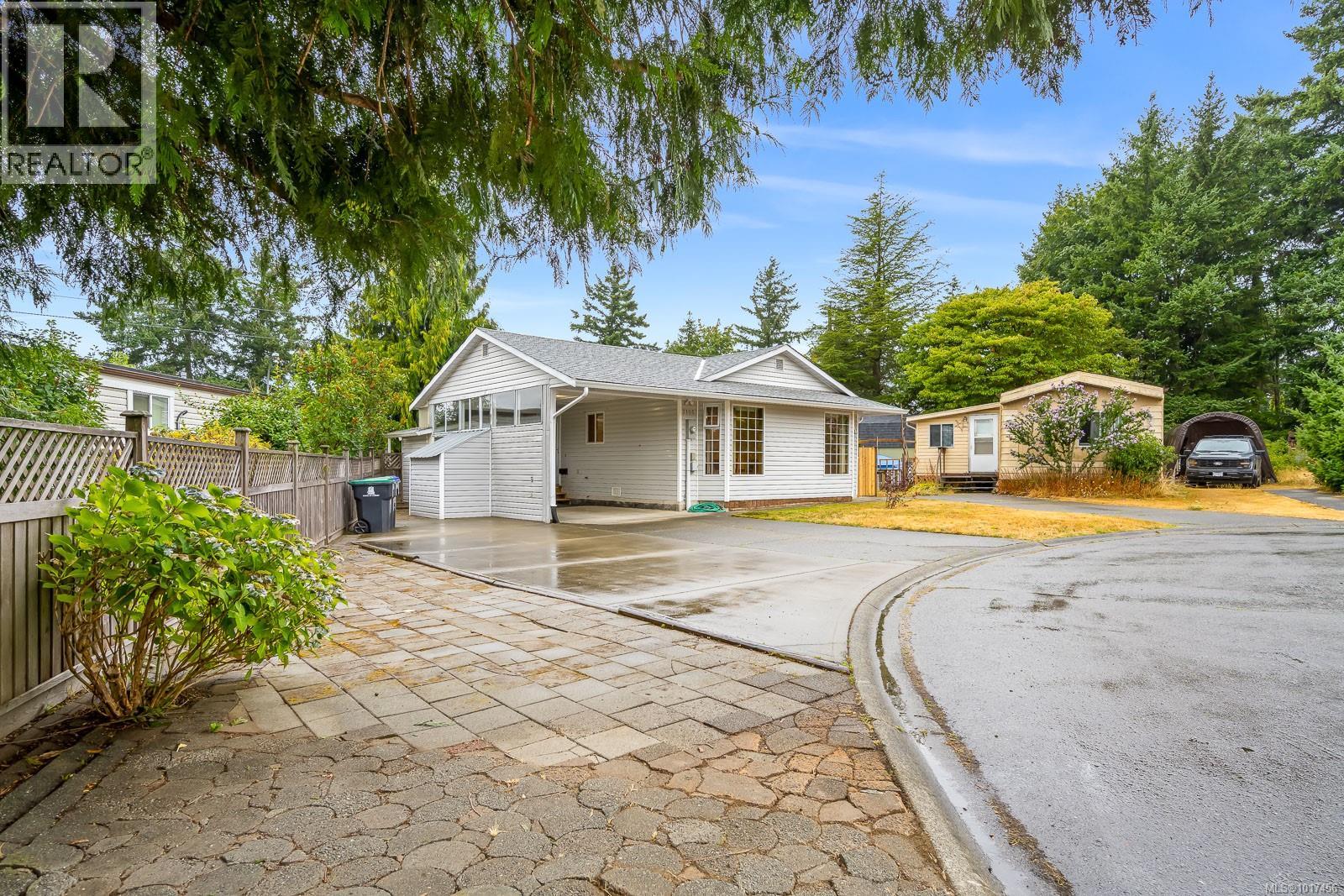 2105 Pemberton Pl, Comox