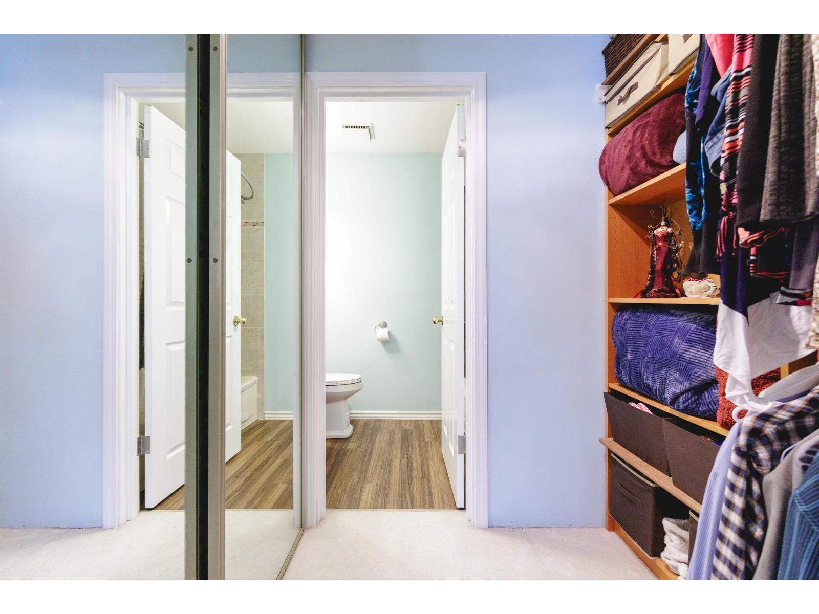 715 1350 VIDAL STREET, White Rock