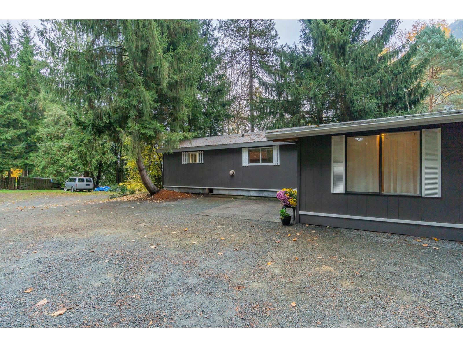 10821 N POPKUM ROAD, Popkum — photo 4