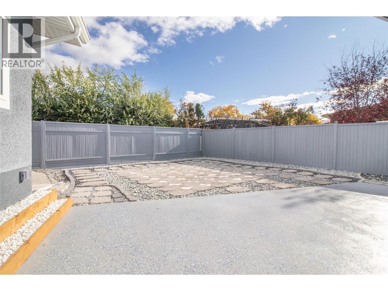  1352 Alder Court, Kelowna