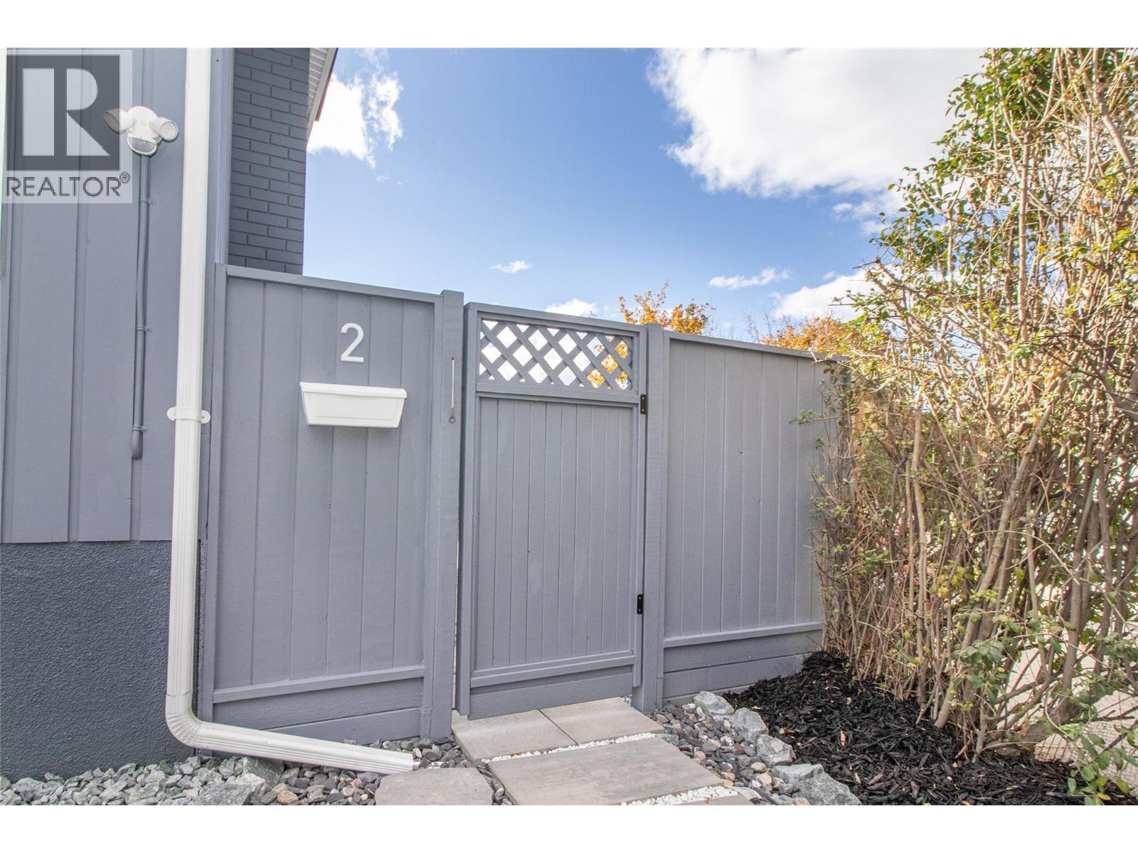  1352 Alder Court, Kelowna