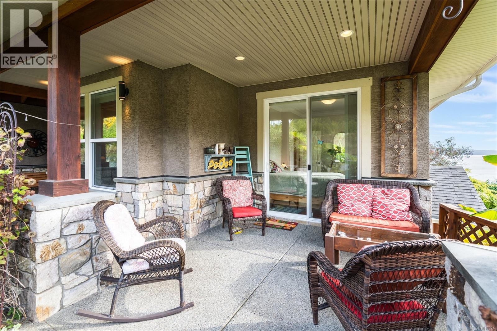 2851 Whiskey Point Rd, Mill Bay