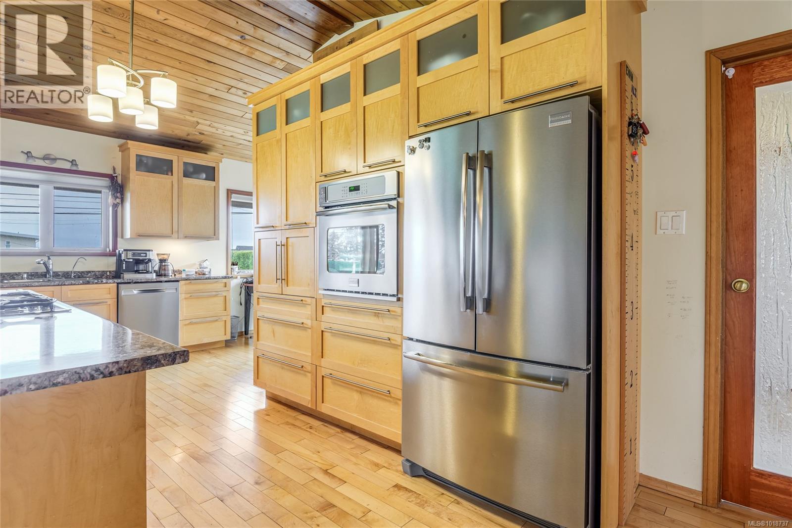 3910 Island Hwy, Campbell River