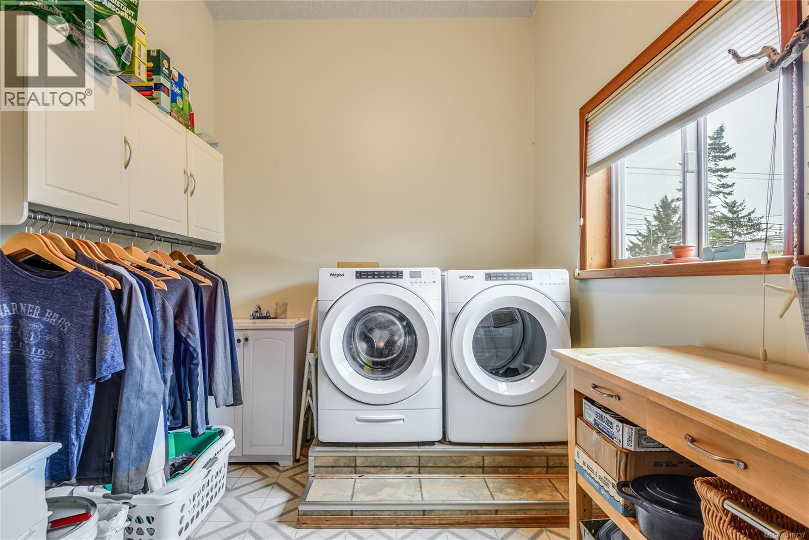 3910 Island Hwy, Campbell River