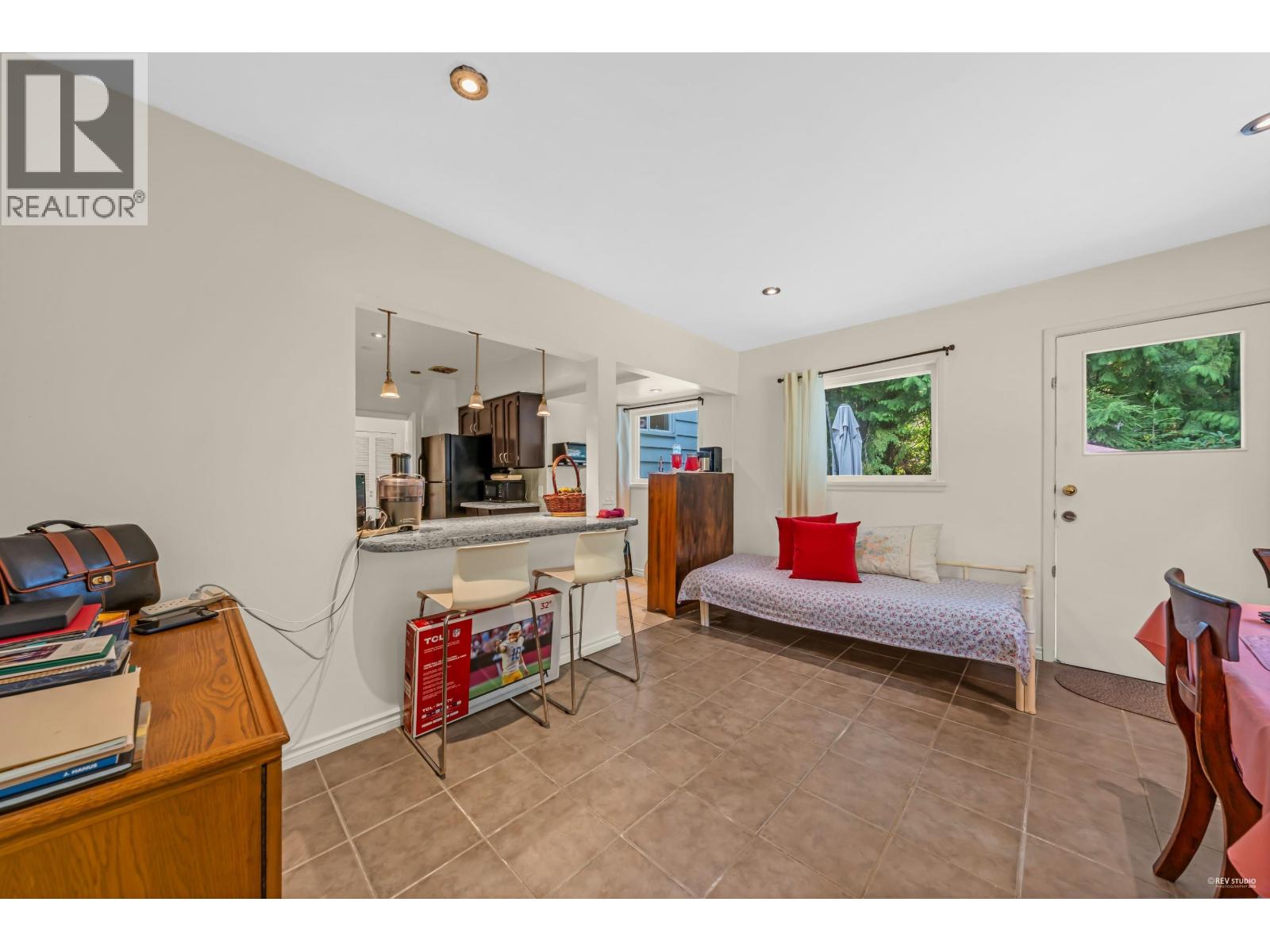 410 HADDEN DRIVE, West Vancouver