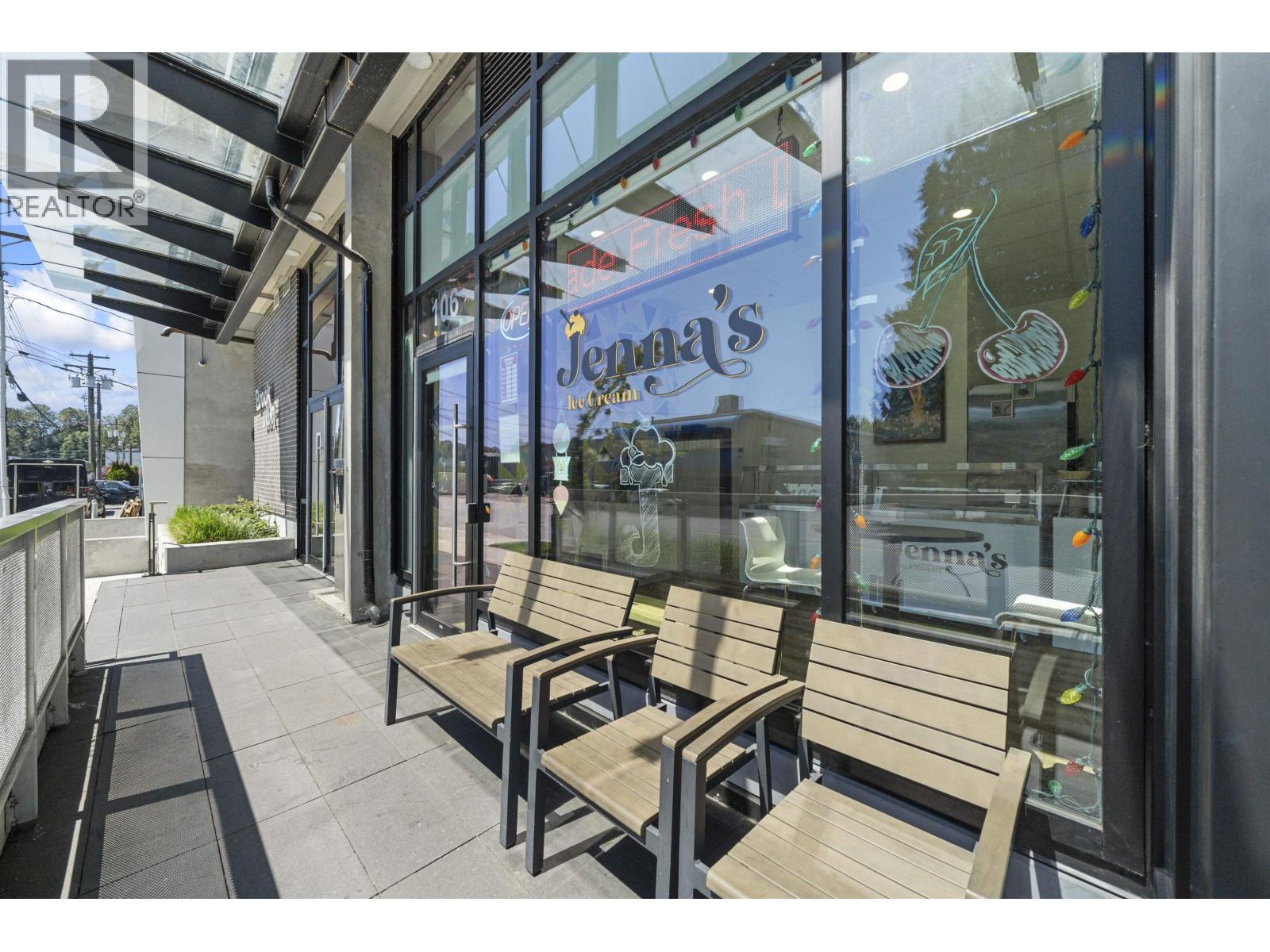 106 467 MOUNTAIN HIGHWAY, North Vancouver