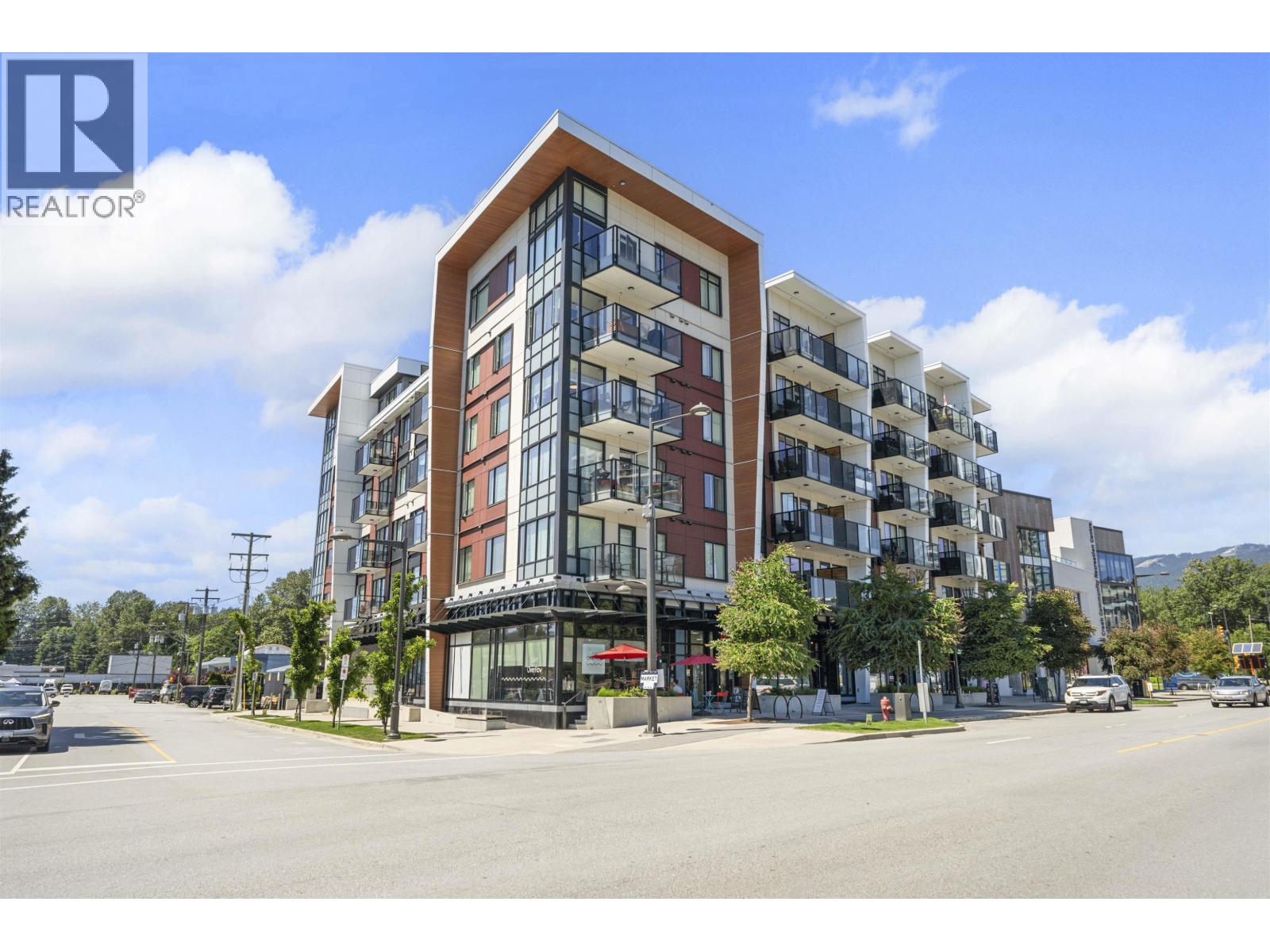 106 467 MOUNTAIN HIGHWAY, North Vancouver