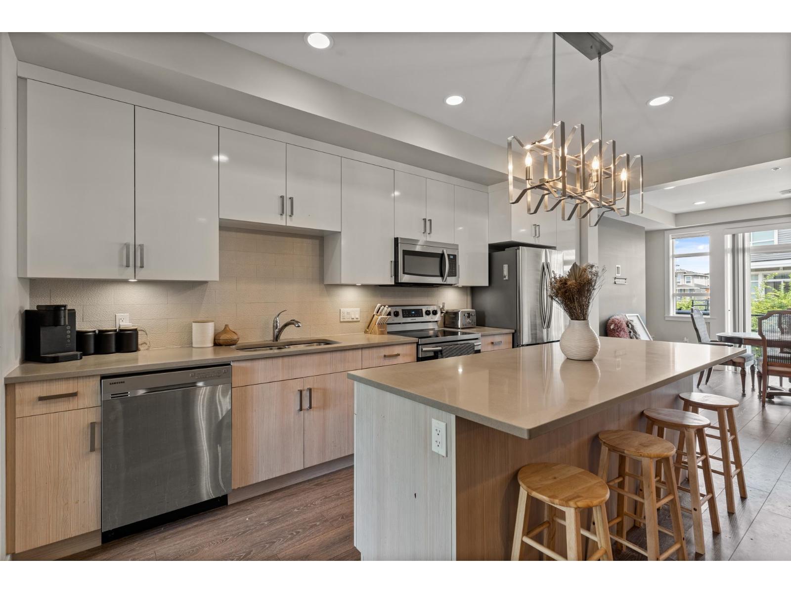 16 8413 MIDTOWN WAY, Chilliwack Proper South, Chilliwack