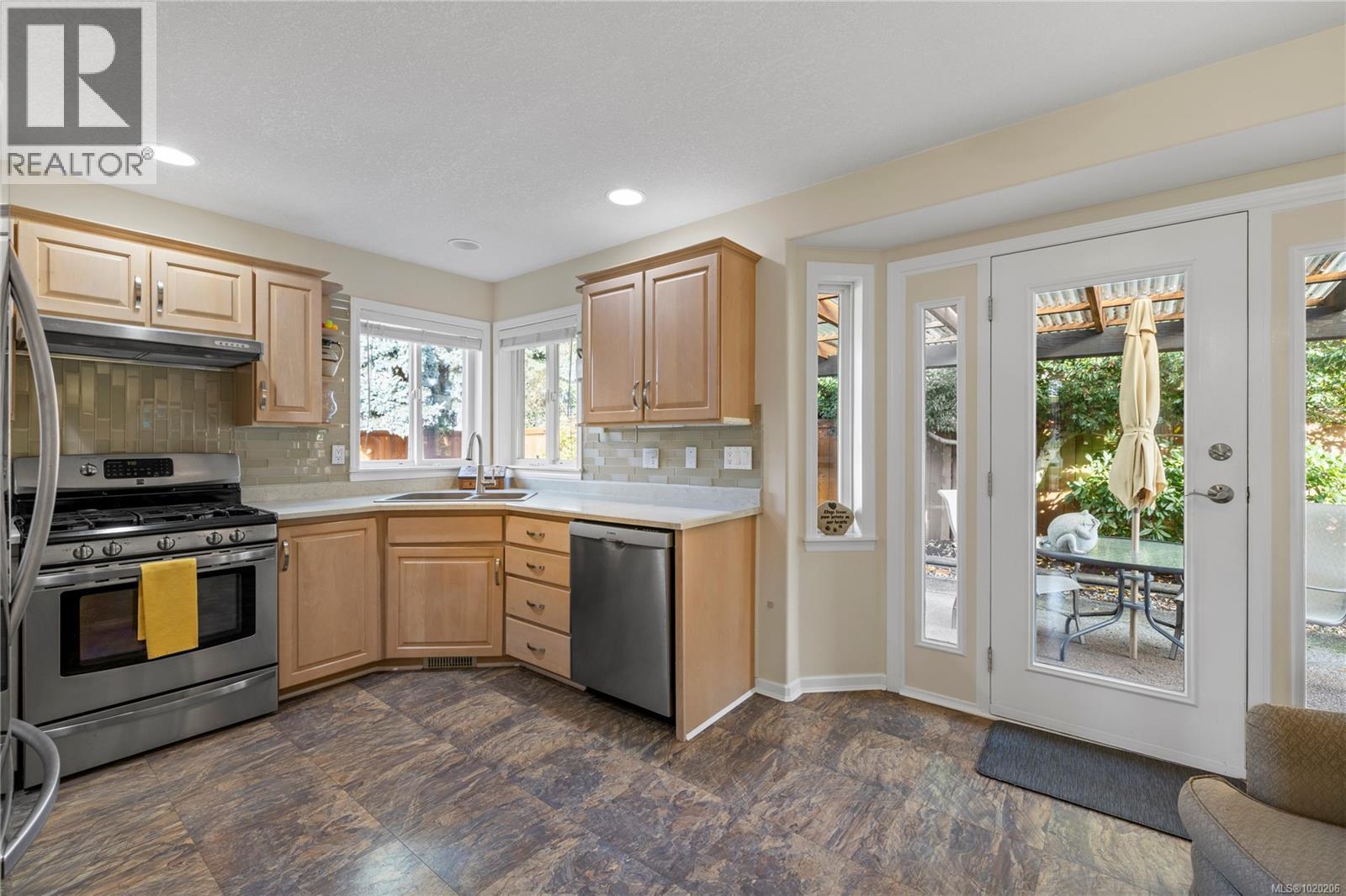 201 Crabapple Cres, Parksville