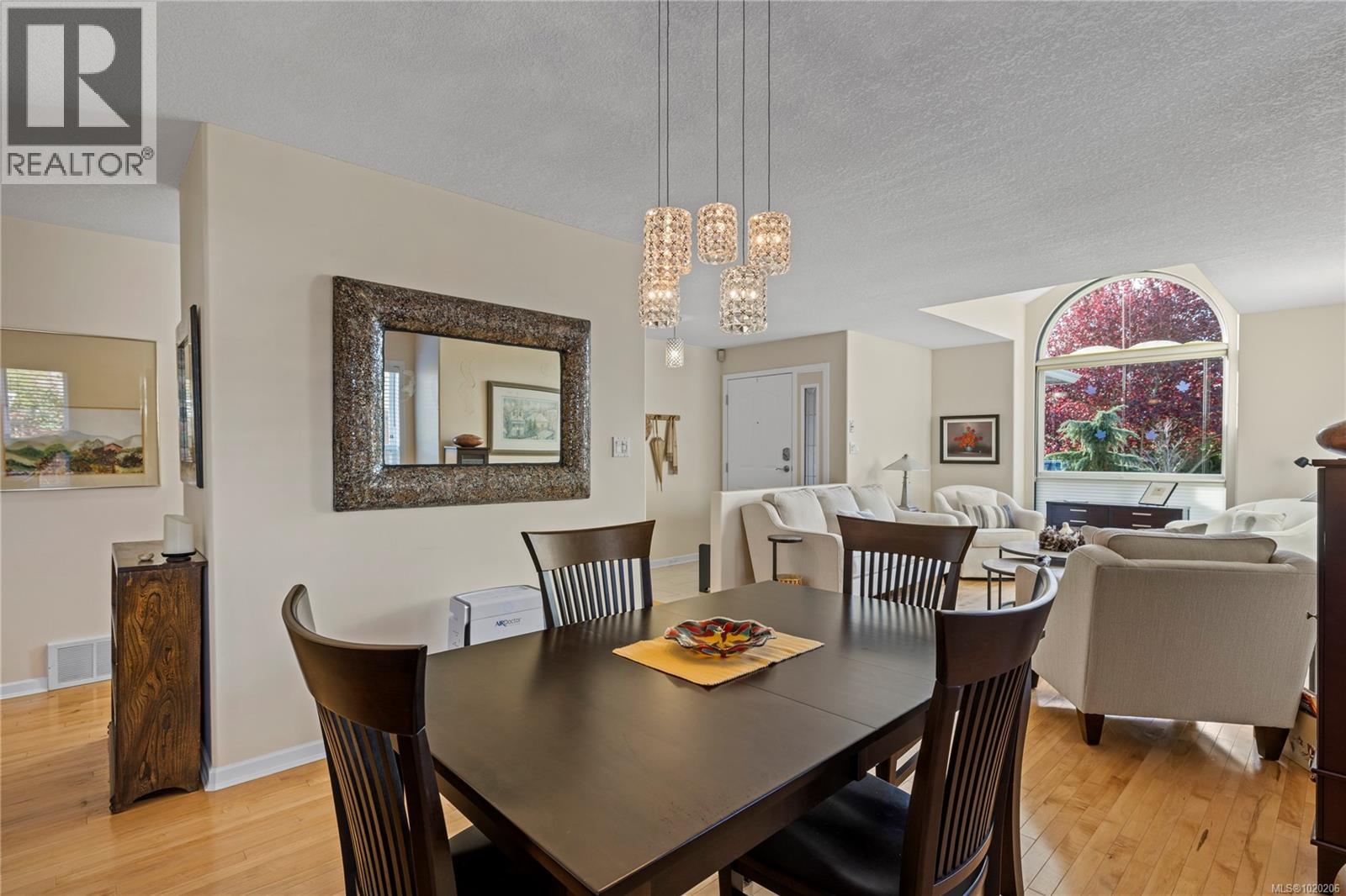 201 Crabapple Cres, Parksville