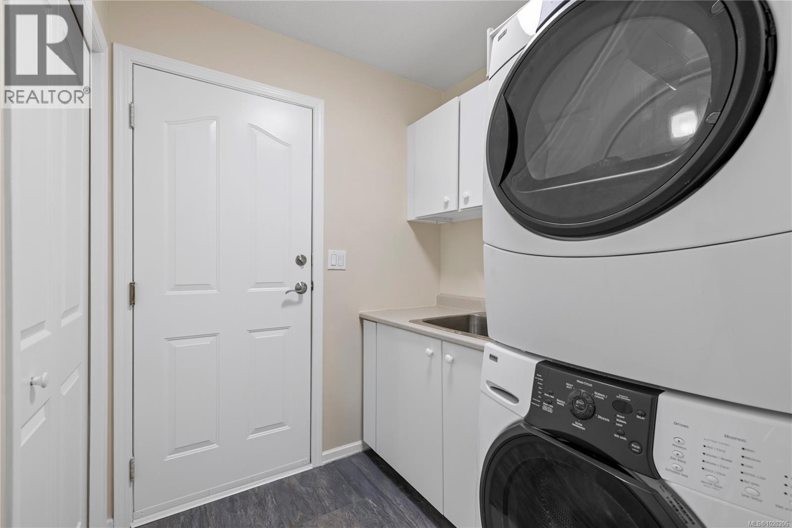 201 Crabapple Cres, Parksville