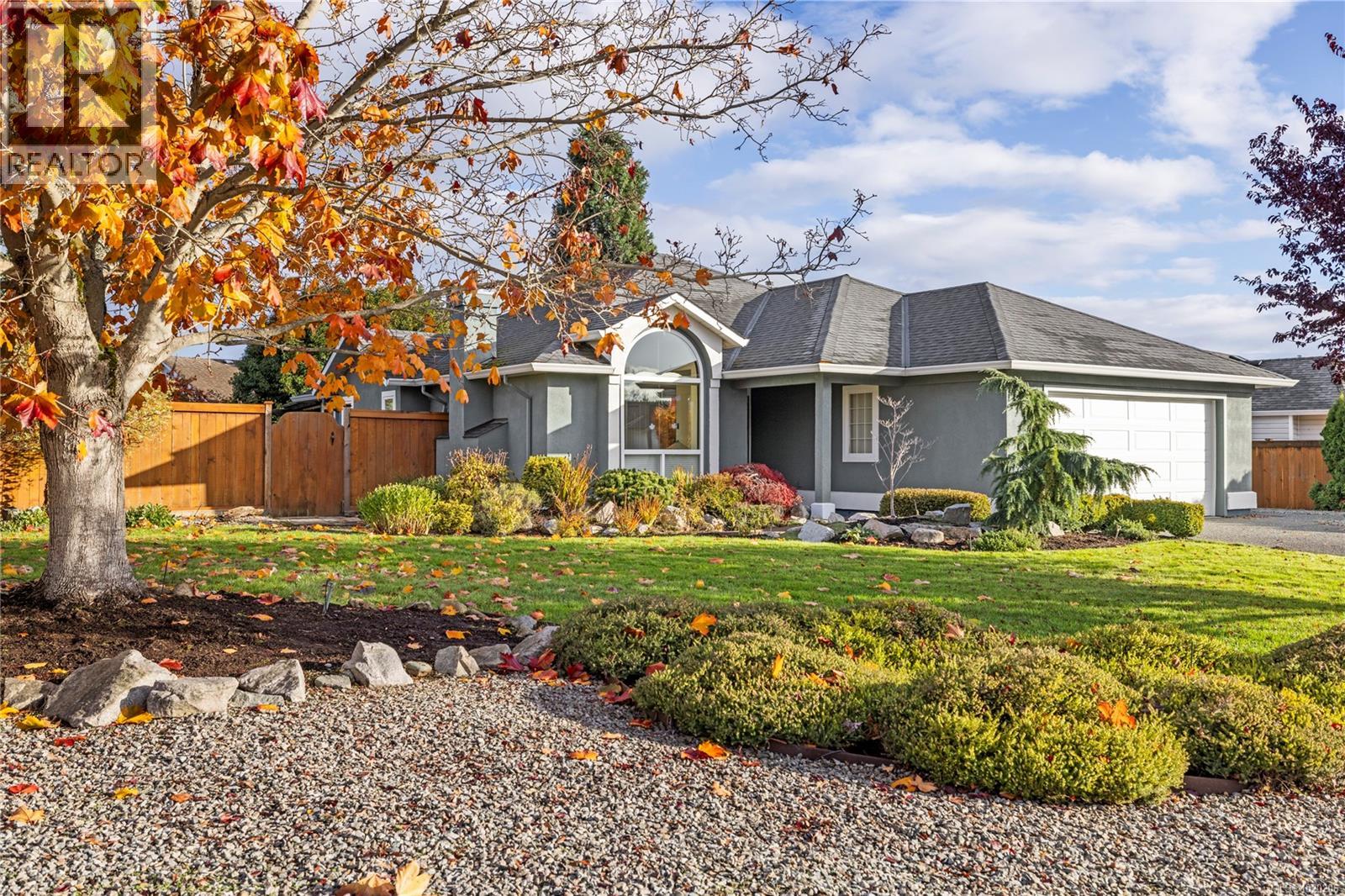 201 Crabapple Cres, Parksville