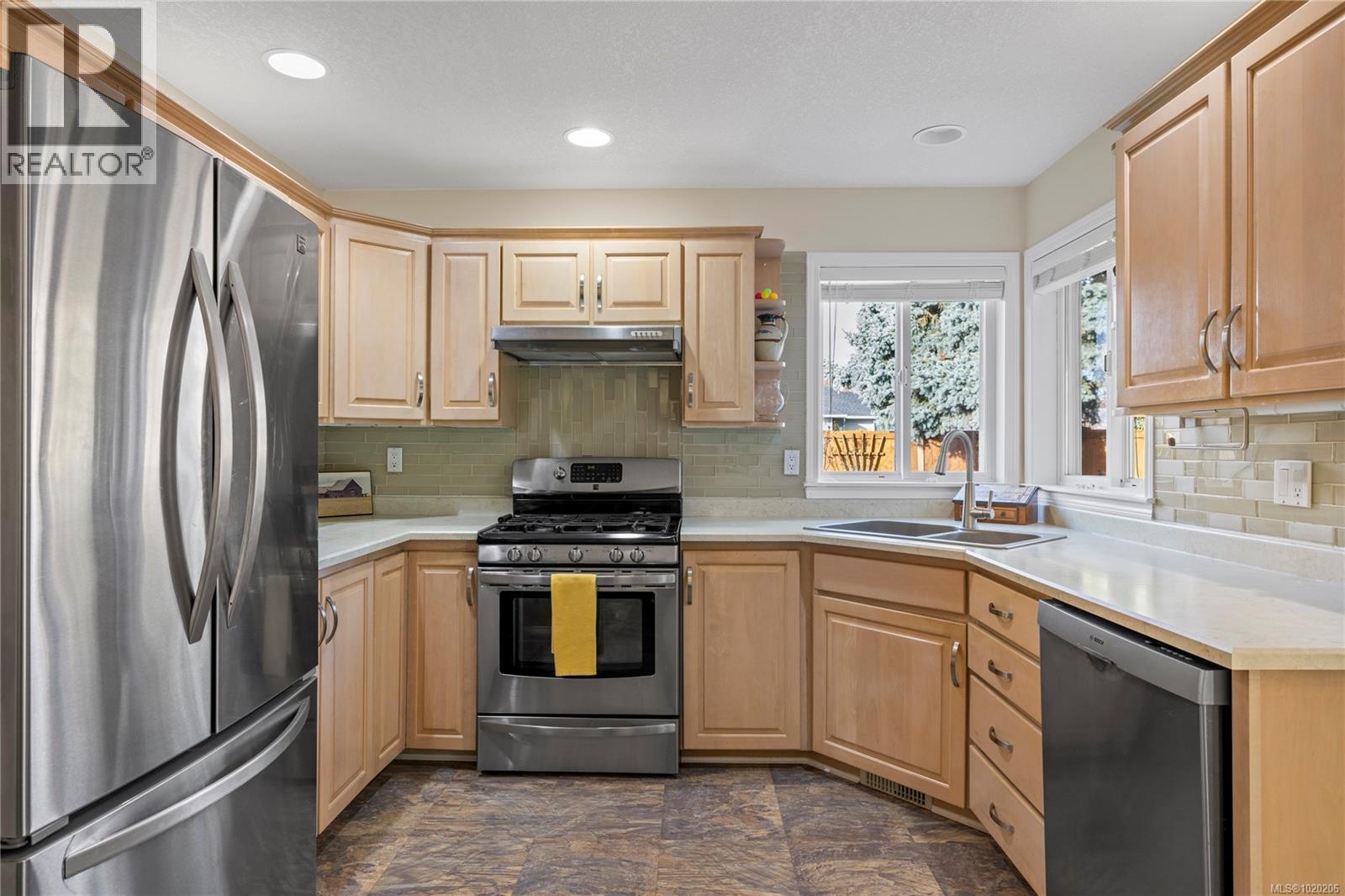 201 Crabapple Cres, Parksville