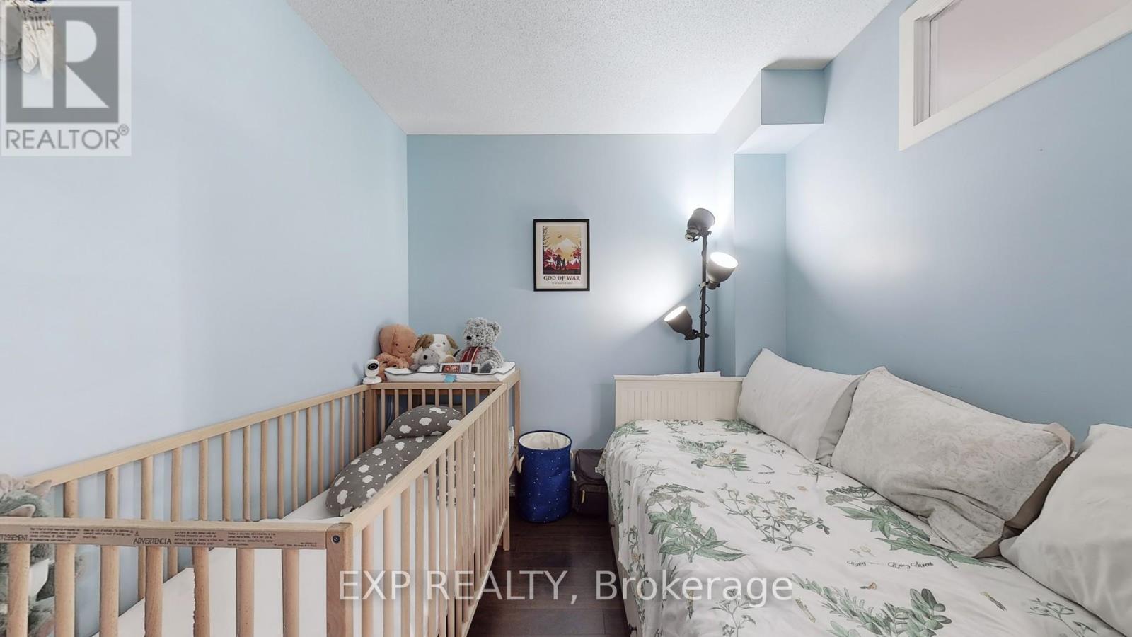 #607 801 SHEPPARD AVENUE W - 18