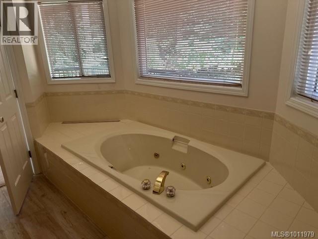 1376 Algonkin Rd - 35