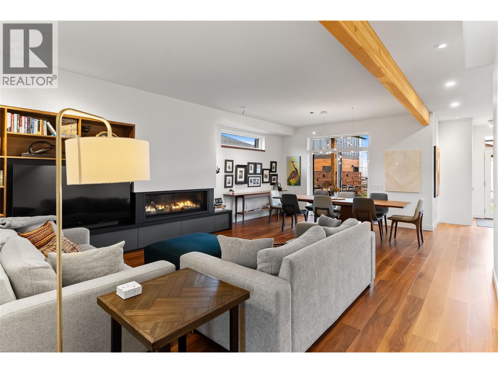  930 Cawston Avenue, Kelowna