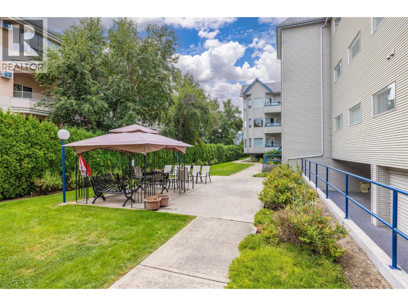 115 877 KLO Road, Kelowna