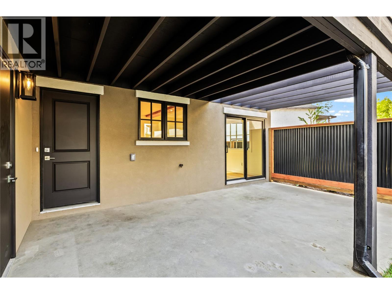 3 2957 Conlin Court, Kelowna